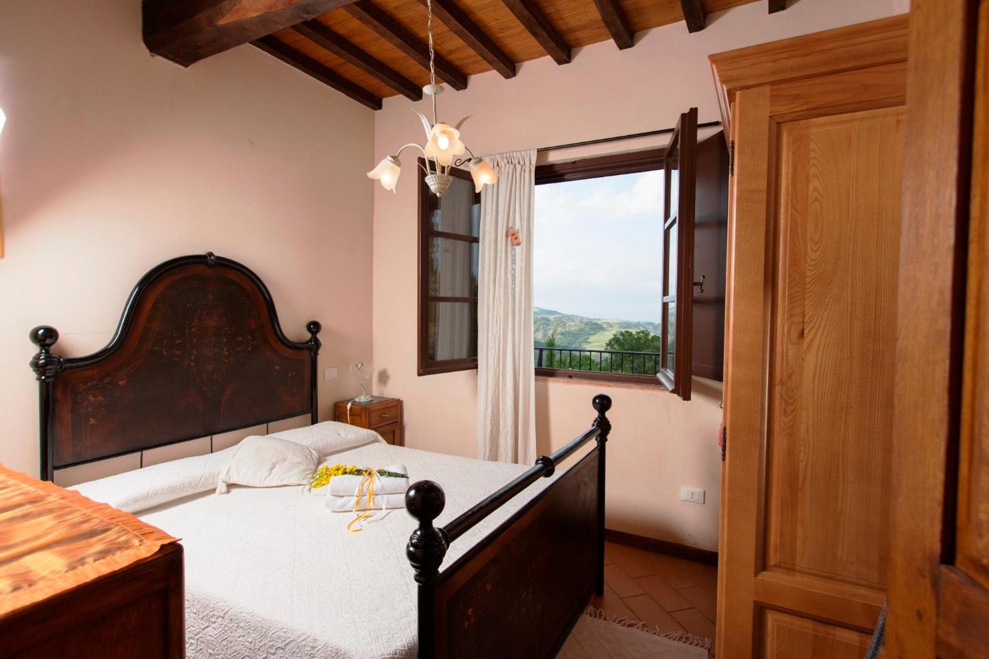 Agriturismo Selvella Radicofani Bagian luar foto